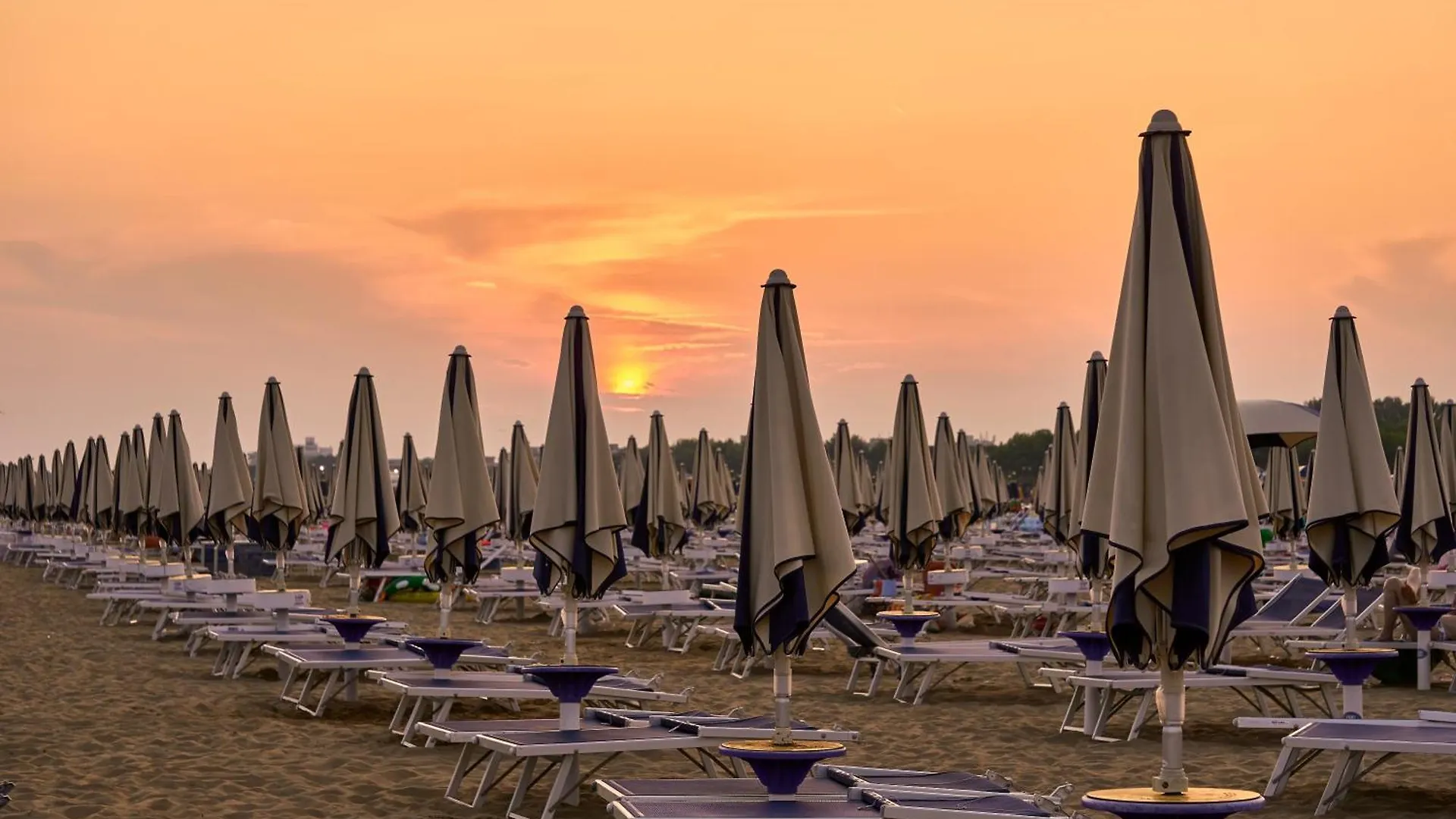 Flat For 6 Guests In A Lovely Residence Bibione