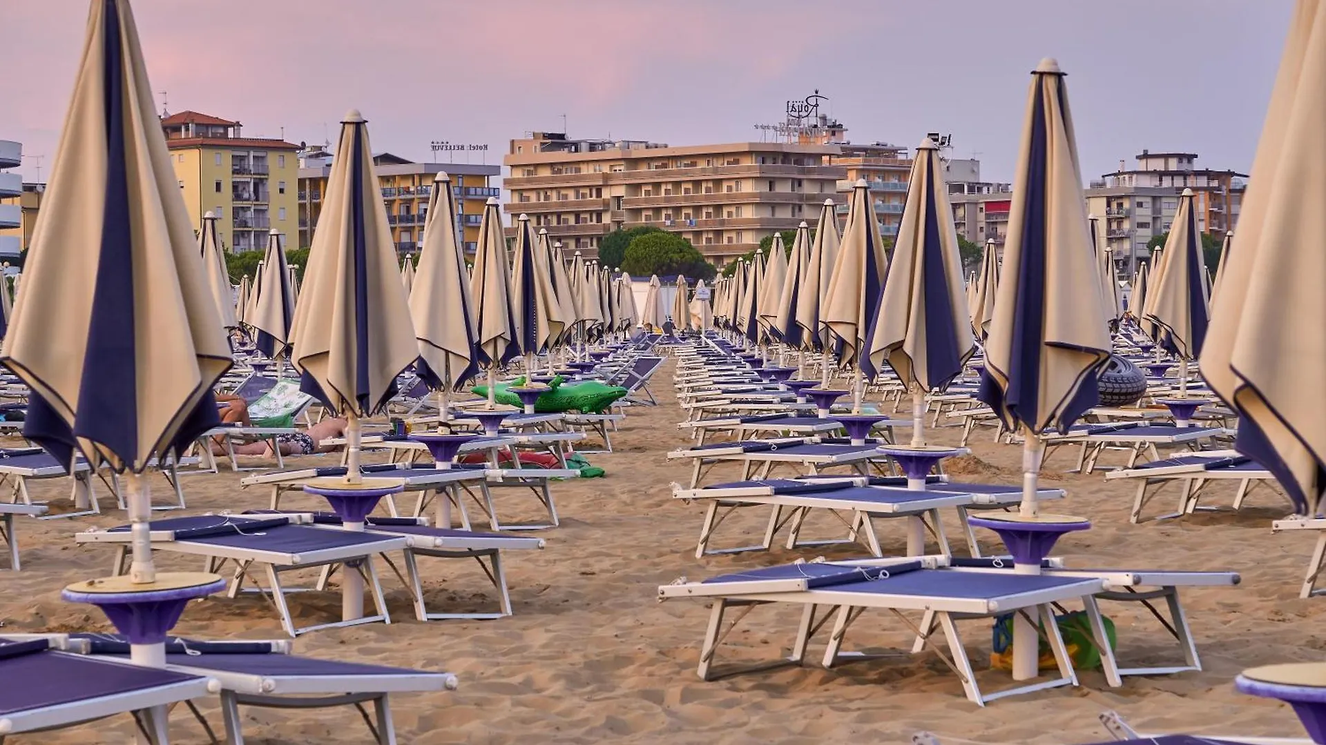 Apartment Flat For 6 Guests In A Lovely Residence Bibione